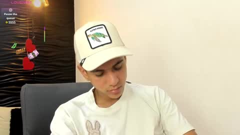 Snapshot of maximuss_19 chatting on 02.15.25 Maximus online show from 02.15.25