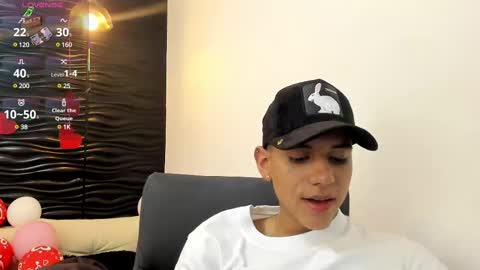 Snapshot of maximuss_19 chatting on 02.19.25 Maximus online show from 02.19.25