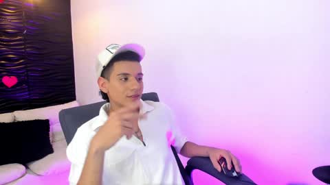 Snapshot of maximuss_19 chatting on 04.07.26 Maximus online show from 04.07.26