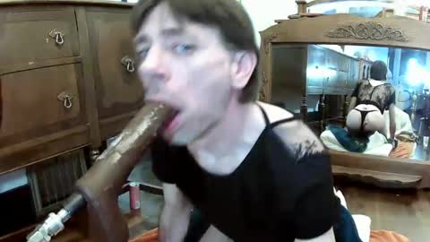 maxjr8008 online show from 10.06.25