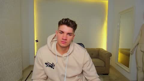 MaxKaiden online show from 11.09.25