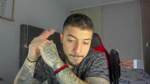 maxvibe_ online show from 10.28.25