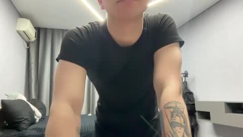 Max online show from 04.18.26