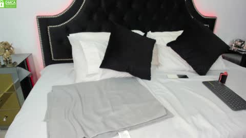 Maxxi online show from 01.21.25