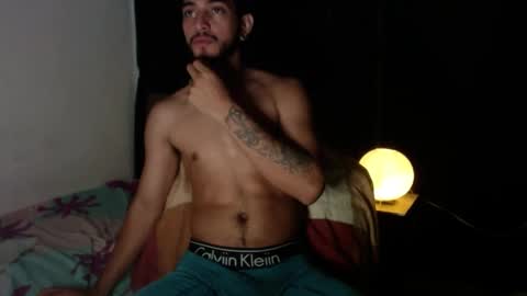 Snapshot of maxximus_10 chatting on 01.05.25 maxximus_10 online show from 01.05.25