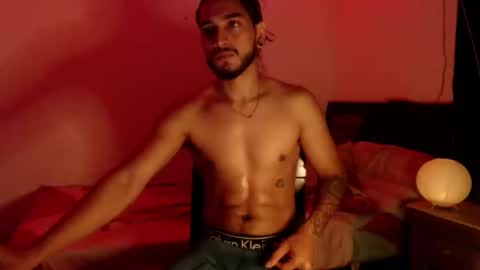 Snapshot of maxximus_10 chatting on 01.15.25 maxximus_10 online show from 01.15.25