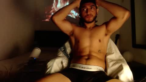 Snapshot of maxximus_10 chatting on 02.06.25 maxximus_10 online show from 02.06.25