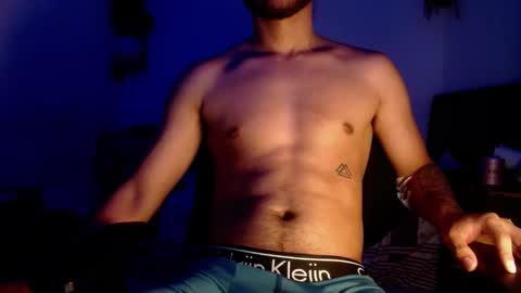 Snapshot of maxximus_10 chatting on 03.10.25 maxximus_10 online show from 03.10.25