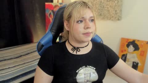 Snapshot of maxxxine_ chatting on 01.09.25 Maxine Minx online show from 01.09.25