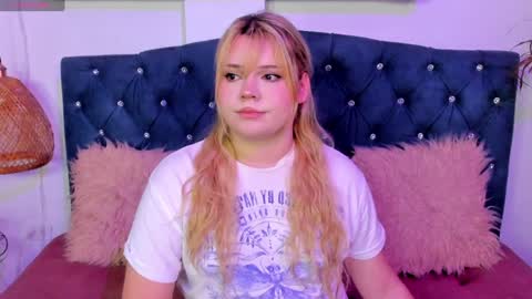 Snapshot of maxxxine_ chatting on 01.26.25 Maxine Minx online show from 01.26.25