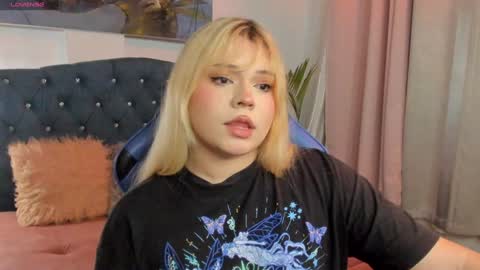 Snapshot of maxxxine_ chatting on 01.29.25 Maxine Minx online show from 01.29.25