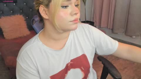 Snapshot of maxxxine_ chatting on 02.01.25 Maxine Minx online show from 02.01.25