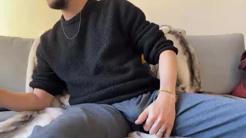 MaxXxurbate online show from 01.13.25