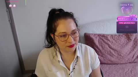 Snapshot of may_bloom chatting on 03.25.26 May online show from 03.25.26