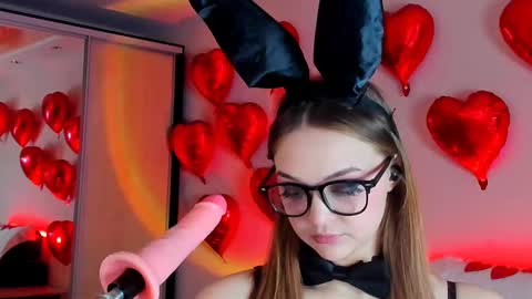 Snapshot of may_fl0wer chatting on 02.13.25 May Flower online show from 02.13.25