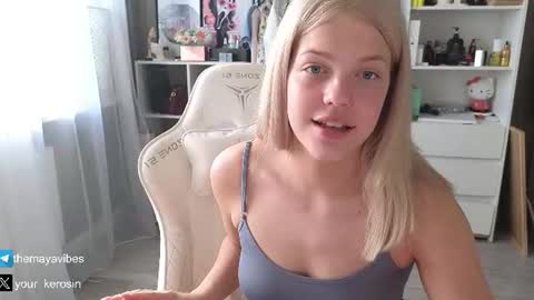 Snapshot of maya_blonde18 chatting on 06.24.26 Maya online show from 06.24.26