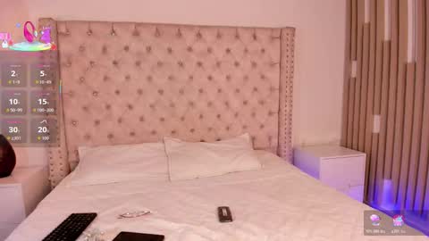 Snapshot of maya_blue_ chatting on 12.15.25 Maya online show from 12.15.25