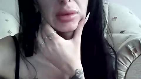 maya_harvey96 online show from 03.05.26