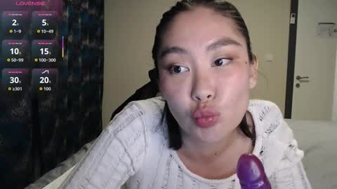 Snapshot of maya_kumashiro chatting on 11.20.25 maya_kumashiro online show from 11.20.25