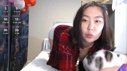 Snapshot of maya_kumashiro chatting on 11.30.25 maya_kumashiro online show from 11.30.25