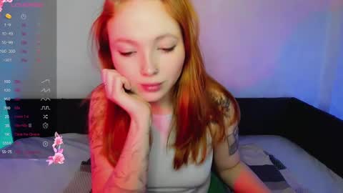 Snapshot of maya_light chatting on 02.07.25 Maya online show from 02.07.25