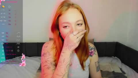 Snapshot of maya_light chatting on 02.07.25 Maya online show from 02.07.25