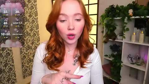 Snapshot of maya_light chatting on 02.21.25 Maya online show from 02.21.25