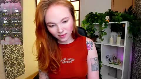 Snapshot of maya_light chatting on 02.24.25 Maya online show from 02.24.25