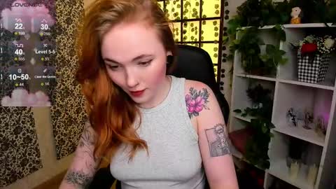 Snapshot of maya_light chatting on 03.01.25 Maya online show from 03.01.25