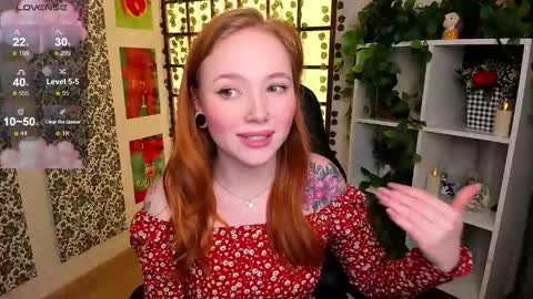 Snapshot of maya_light chatting on 03.07.25 Maya online show from 03.07.25