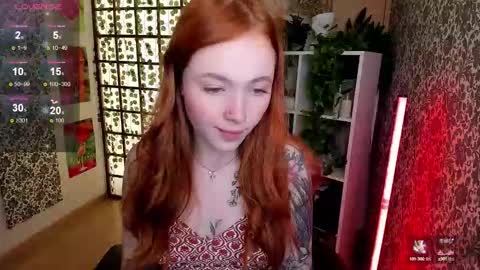 Snapshot of maya_light chatting on 09.10.25 Maya online show from 09.10.25