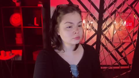 Woman online show from 01.15.25