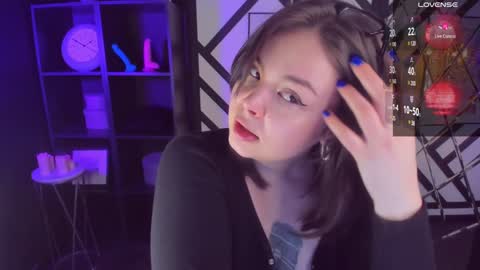 Woman online show from 01.15.25