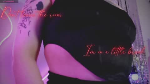 Woman online show from 01.20.25