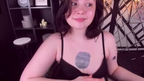 Woman online show from 03.02.25