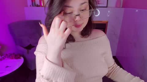 Woman online show from 03.12.25