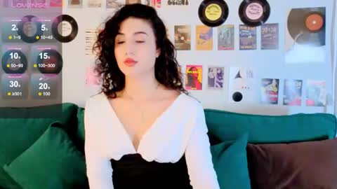 Snapshot of maya_rogerss chatting on 06.23.26 Maya online show from 06.23.26