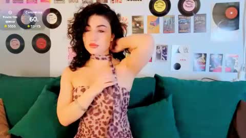 Snapshot of maya_rogerss chatting on 07.11.26 Maya online show from 07.11.26