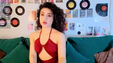 Snapshot of maya_rogerss chatting on 07.25.26 Maya online show from 07.25.26