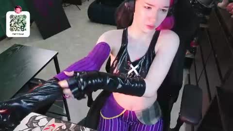 Maya Viola online show from 07.26.26