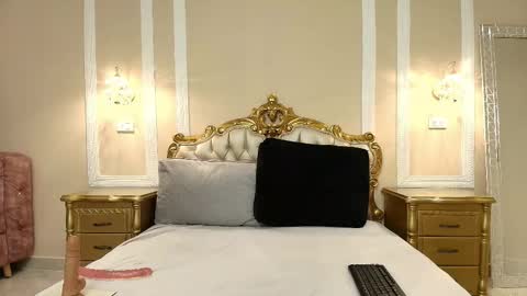 M A Y A  B A K E R online show from 03.09.26