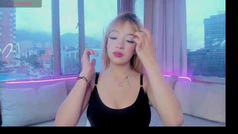 Mayajhons online show from 09.20.25