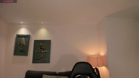 Snapshot of mayamoretti chatting on 06.18.26 Maya online show from 06.18.26
