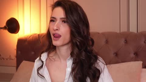 Snapshot of mayavixxen chatting on 02.08.25 MayaVixxen online show from 02.08.25