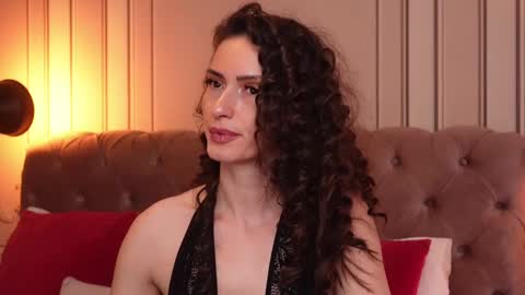 Snapshot of mayavixxen chatting on 02.20.25 MayaVixxen online show from 02.20.25