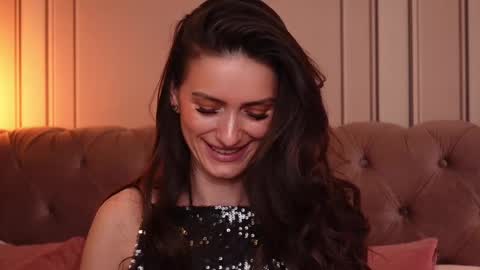 Snapshot of mayavixxen chatting on 03.04.25 MayaVixxen online show from 03.04.25