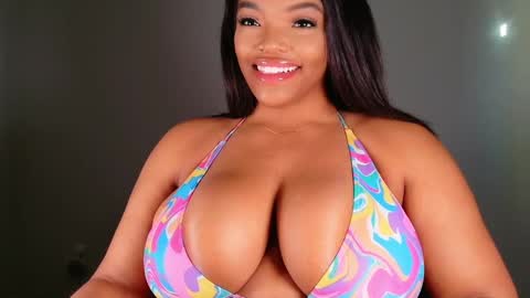 Snapshot of maybabi chatting on 02.09.25 MayBabi online show from 02.09.25