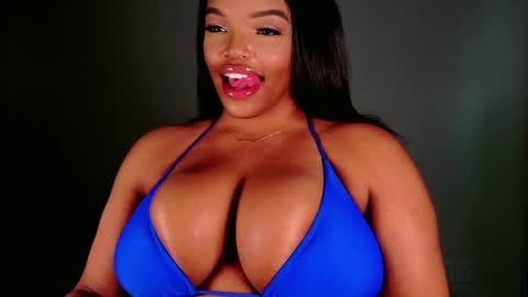 Snapshot of maybabi chatting on 02.11.25 MayBabi online show from 02.11.25