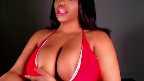 Snapshot of maybabi chatting on 02.16.25 MayBabi online show from 02.16.25