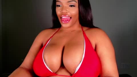 Snapshot of maybabi chatting on 02.20.25 MayBabi online show from 02.20.25